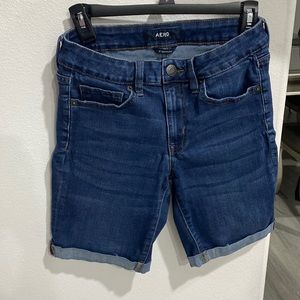 AERO 9” BERMUDA Size 6